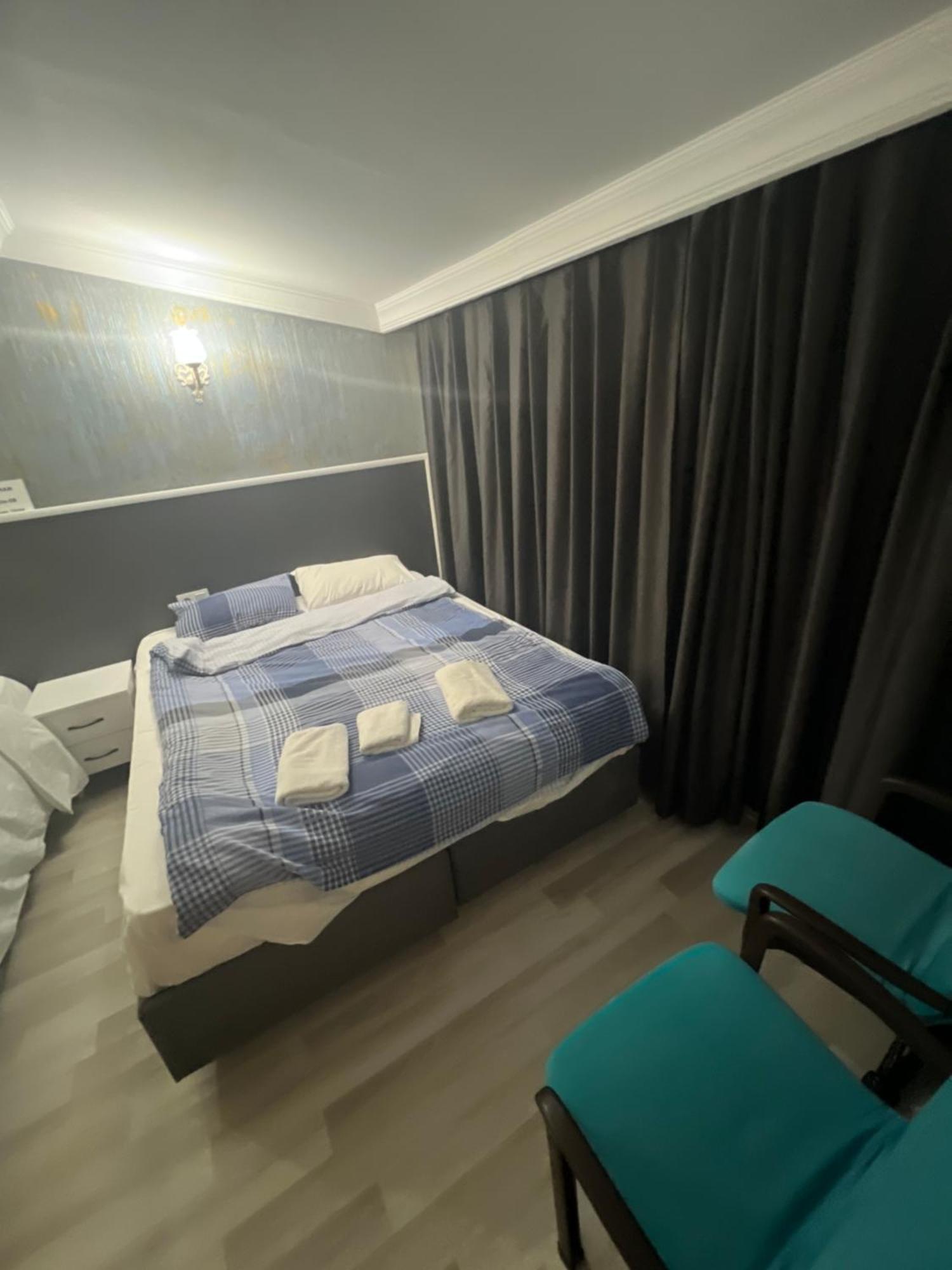 Istiklal Hostel Istanbul Exterior photo
